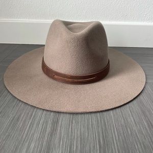 Tan Hat